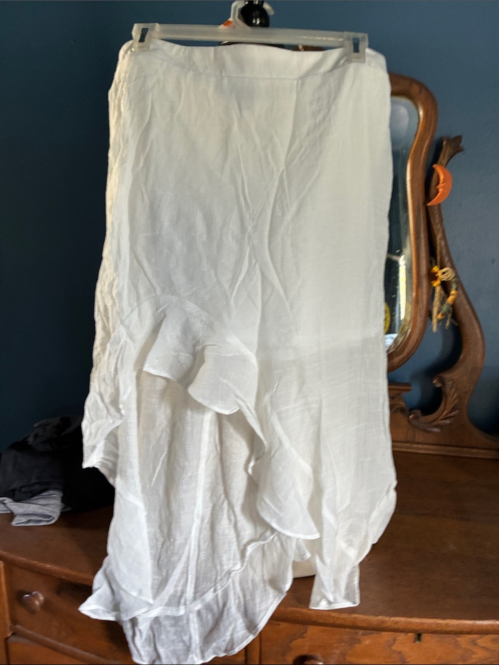 Bwear White Asymmetrical Ruffle Midi Skirt L